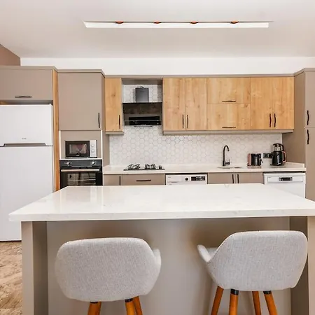 Villa Deniz Manzaralı, Merkeze Yakın, Jakuzili Balayı Villası Kas